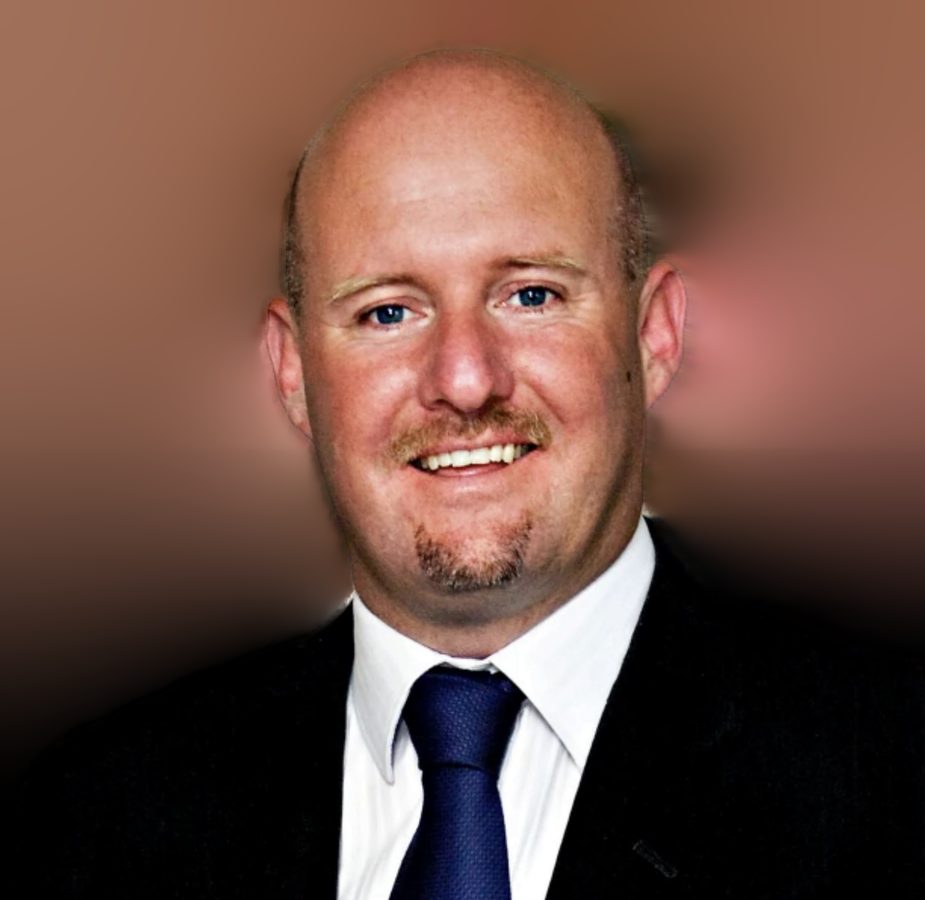 Tom O'Neil, founder of CV.CO.NZ and best-selling career author